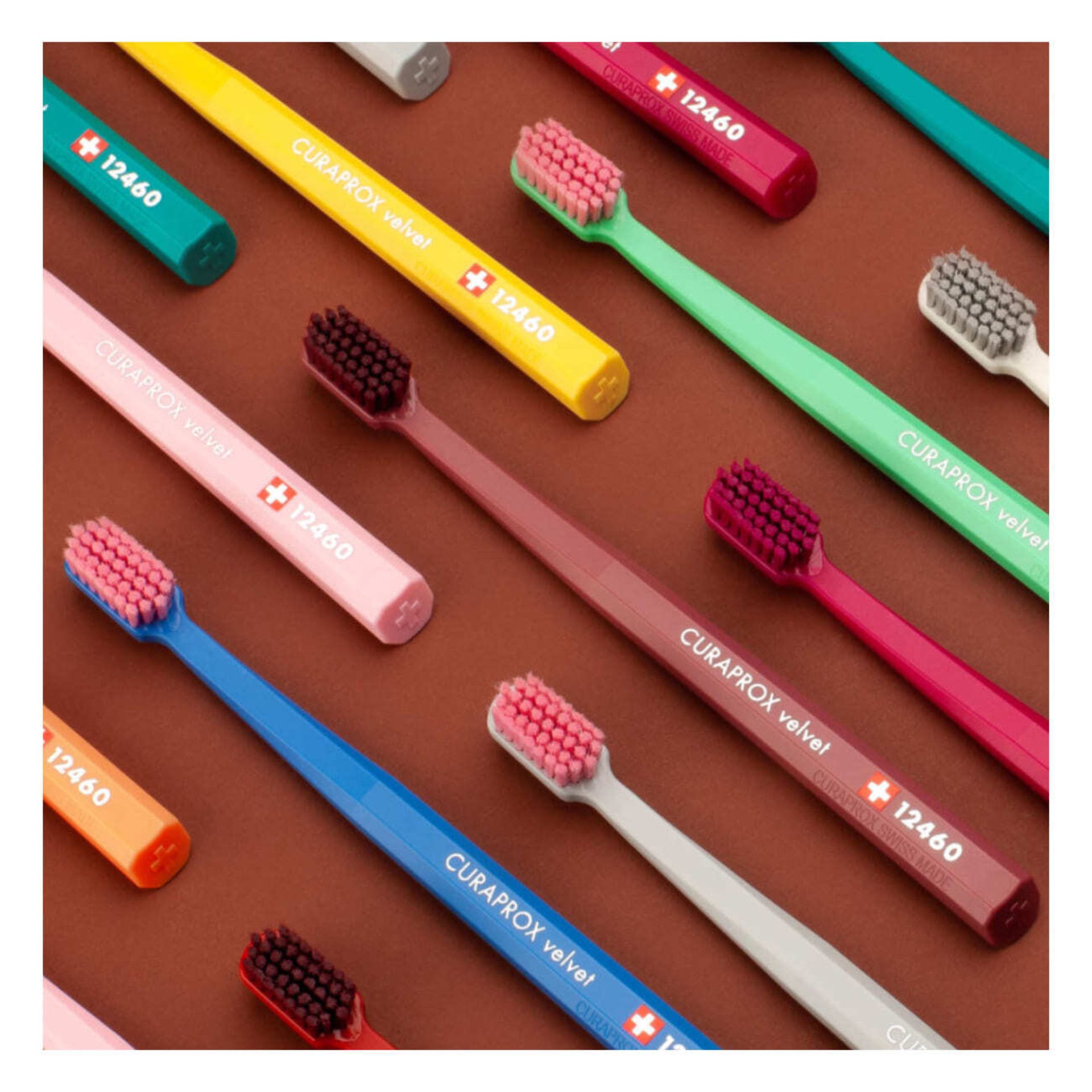 Curaprox CS 12460 Velvet Escova de Dentes 1un.